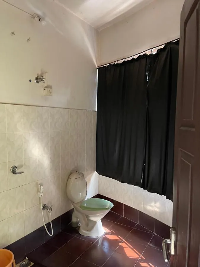 **  Pmr Grandays Airport Road Hotel Kondotty India